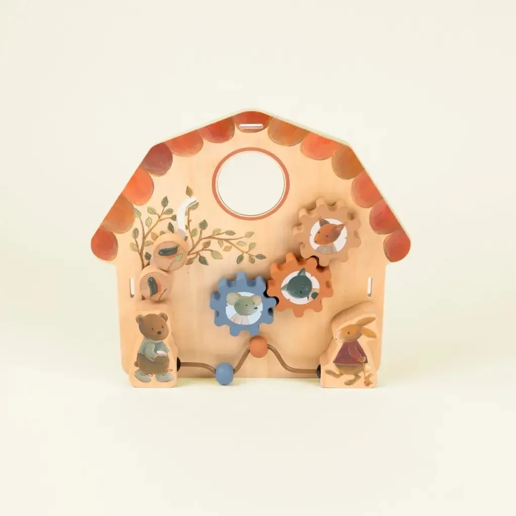 Casuta din lemn cu activitati, Egmont Toys