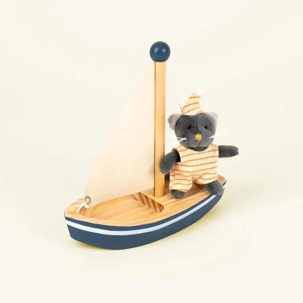 Pisoiul Malo cu barcuta, Egmont Toys