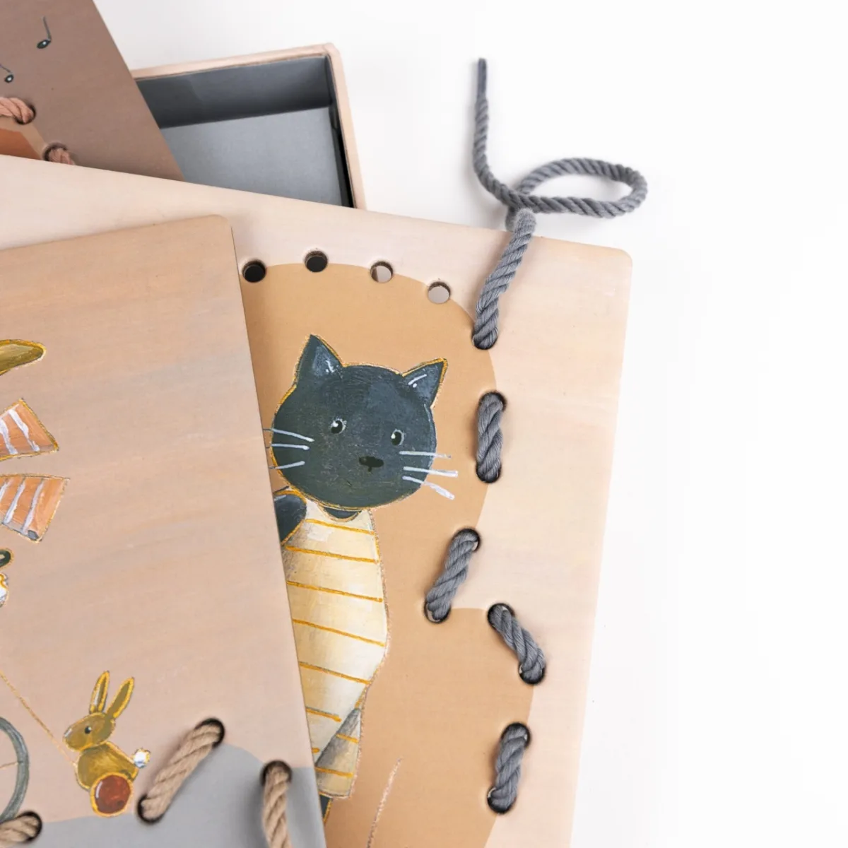 Planse de cusut cu siret, Egmont Toys - imagine 5