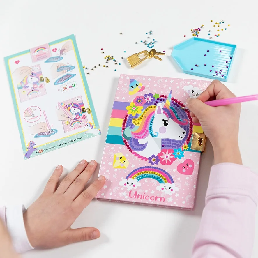 Set creativ Jurnalul meu cu unicorni si diamante - imagine 3