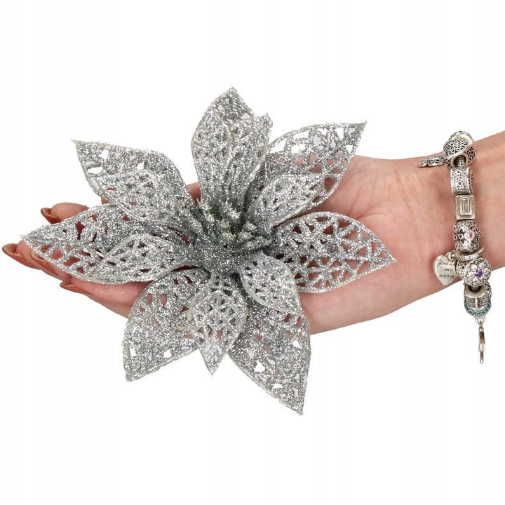 Set 10 ornamente pentru bradul de Craciun, stea Poinsettia, 10cm, argintiu 4 Set 10 ornamente pentru bradul de Craciun, stea Poinsettia, 10cm, argintiu - imagine 4