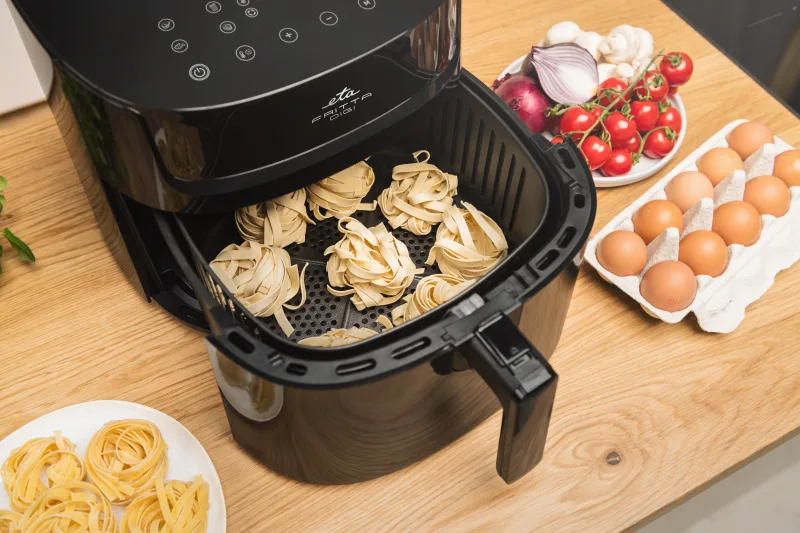Friteuza cu aer cald ETA Fritta Digi 3168 90000, 1800 W, 7.2 litri, 40-220 °C, 8 programe, control tactil, negru - imagine 9