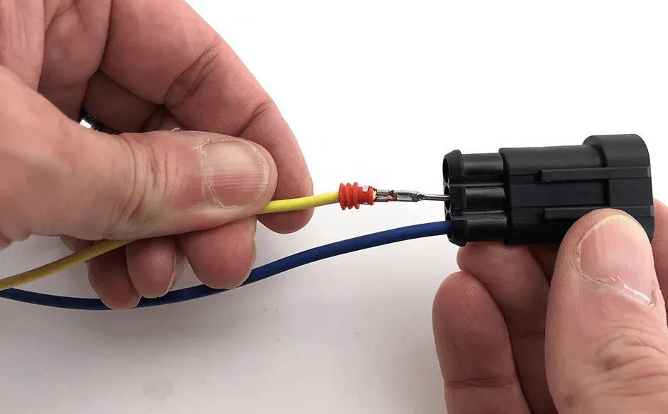 Conector cablu Superseal 1.5 tata mufa 1 pin IP67 TE Connectivity 282103-1 - imagine 4