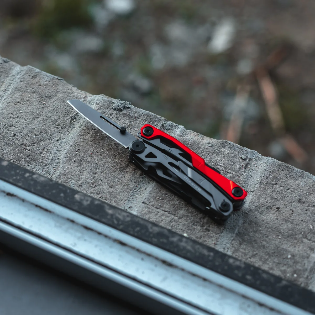 TRUE UTILITY Ti POCKET MULTI TOOL TRU-MTL-0004-G 7 functii acoperite cu nitrura de titan - imagine 3