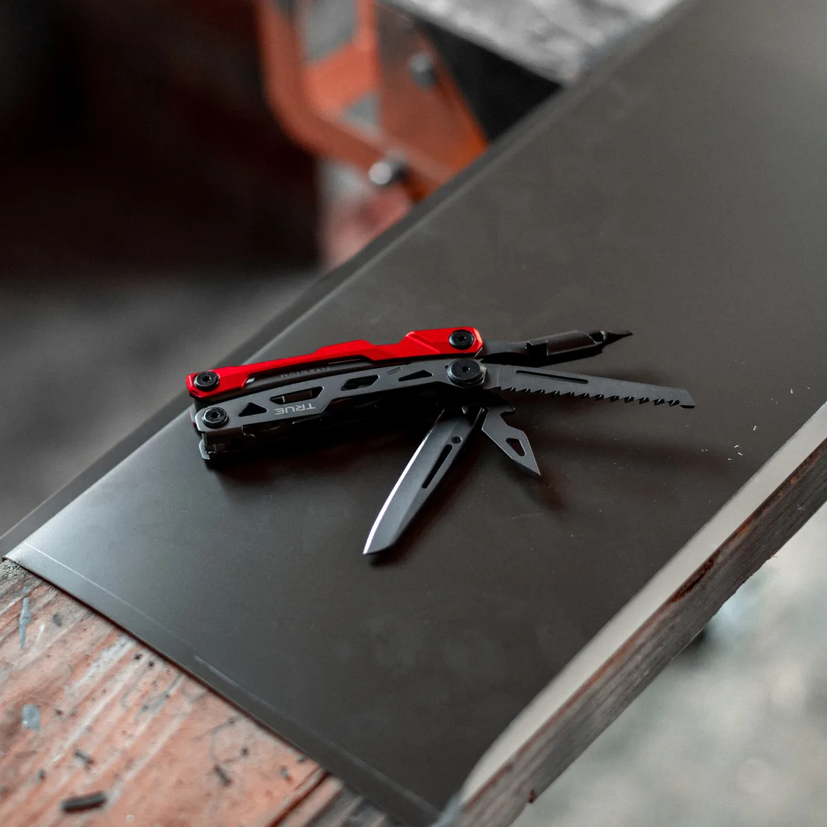 TRUE UTILITY Ti POCKET MULTI TOOL TRU-MTL-0004-G 7 functii acoperite cu nitrura de titan - imagine 4