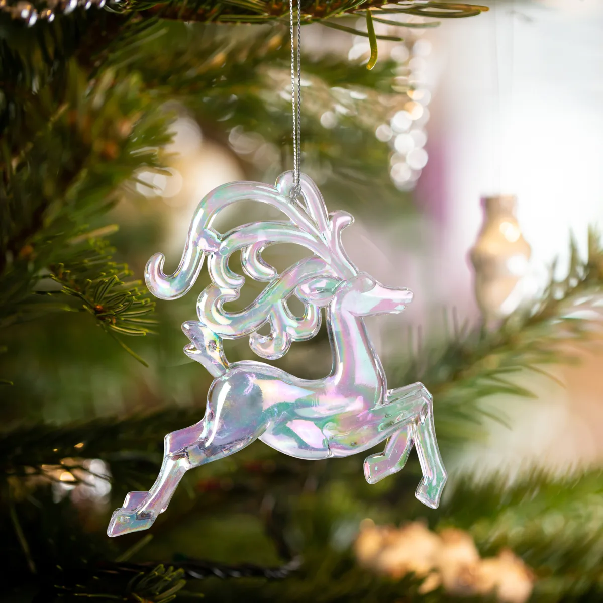 Decoratiune brad Craciun ren acril irizat 12 cm, ornament transparent multicolor