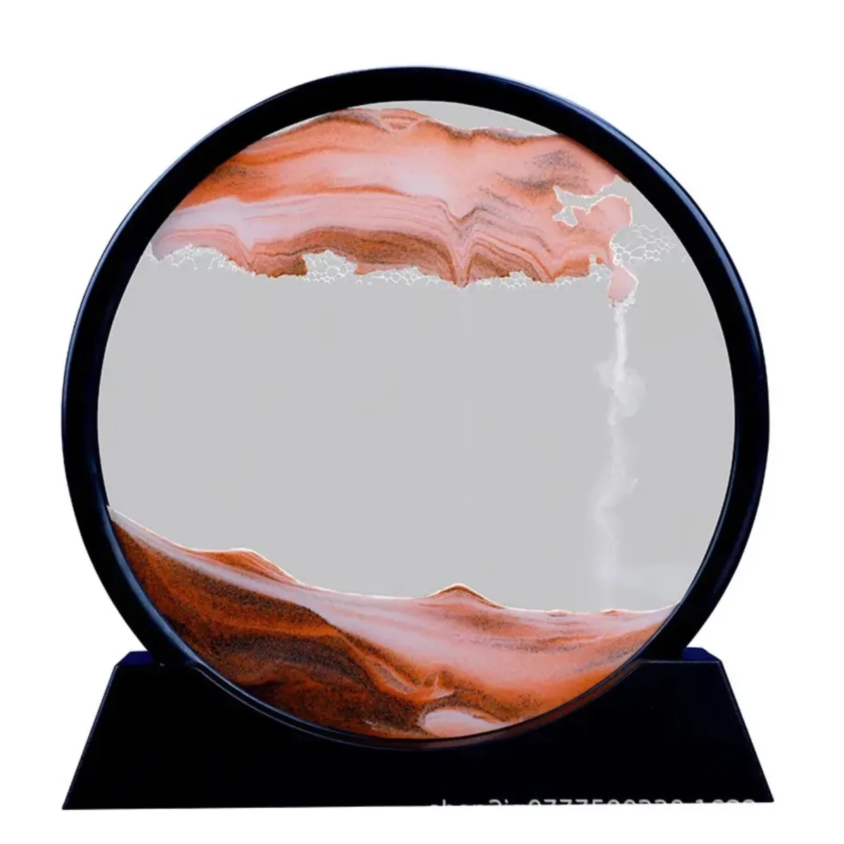 Obiect decorativ Macvi® cu efect 3D din nisip, masa rotativa 360°, baza din plastic, sticla si nisip, 18x19 cm, Rosu