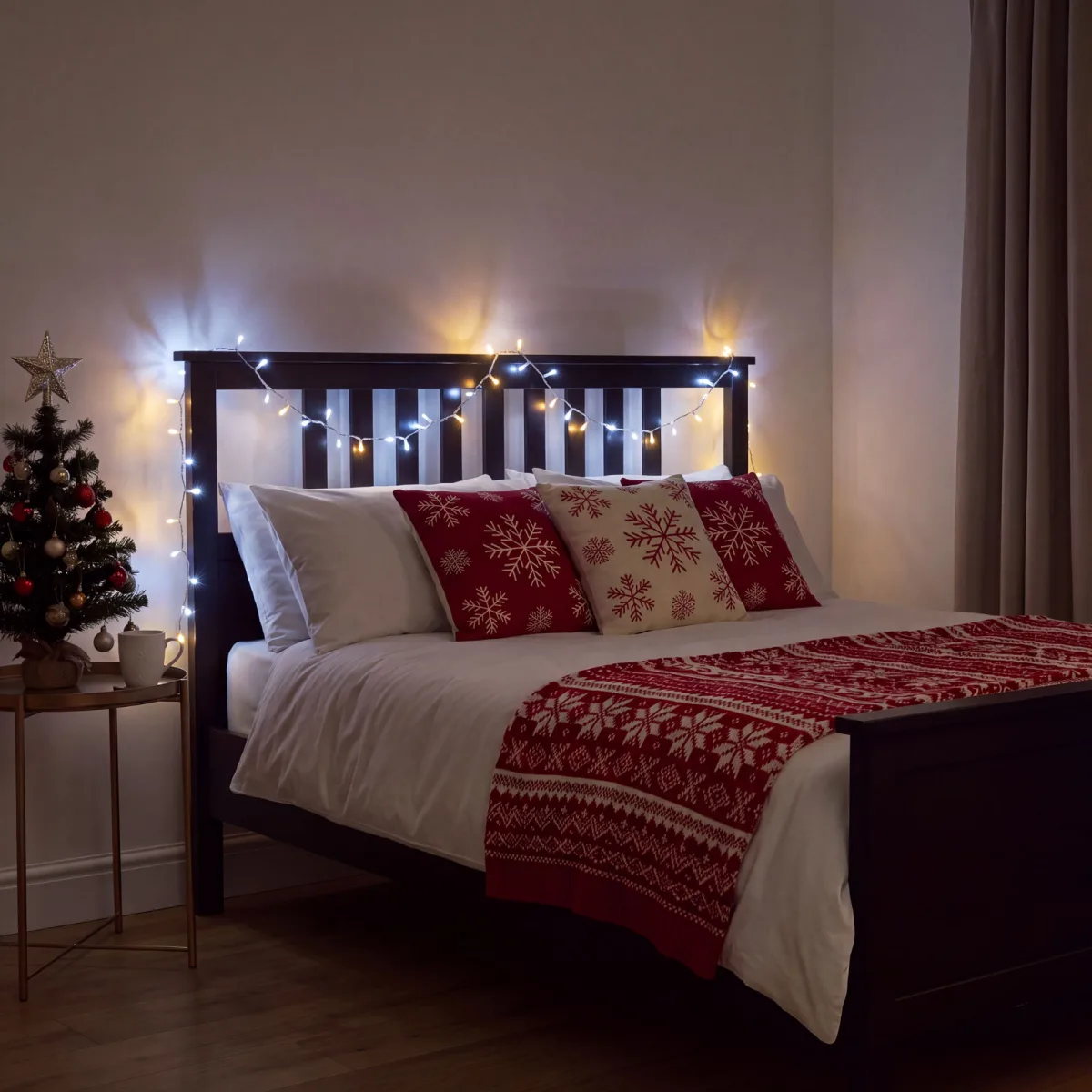 Instalatie de Craciun tip turturi 5 m, 250 LED alb cald si rece, IP44, cablu alb - imagine 3