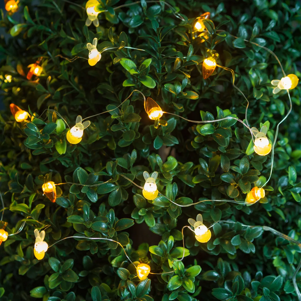 Ghirlanda LED, Paste, 2m, 20 LED, model iepuras si morcov, lumina calda, baterii 2 x AA - imagine 3