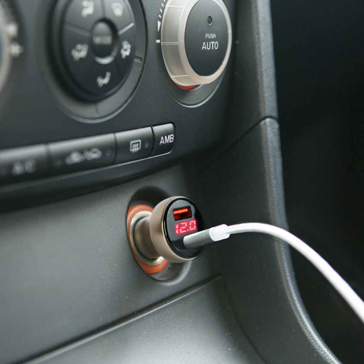 Trabuc de masina bricheta adaptor cu tip- C PD și priză USB, încărcare rapidă - indicator de tensiune - 48W
