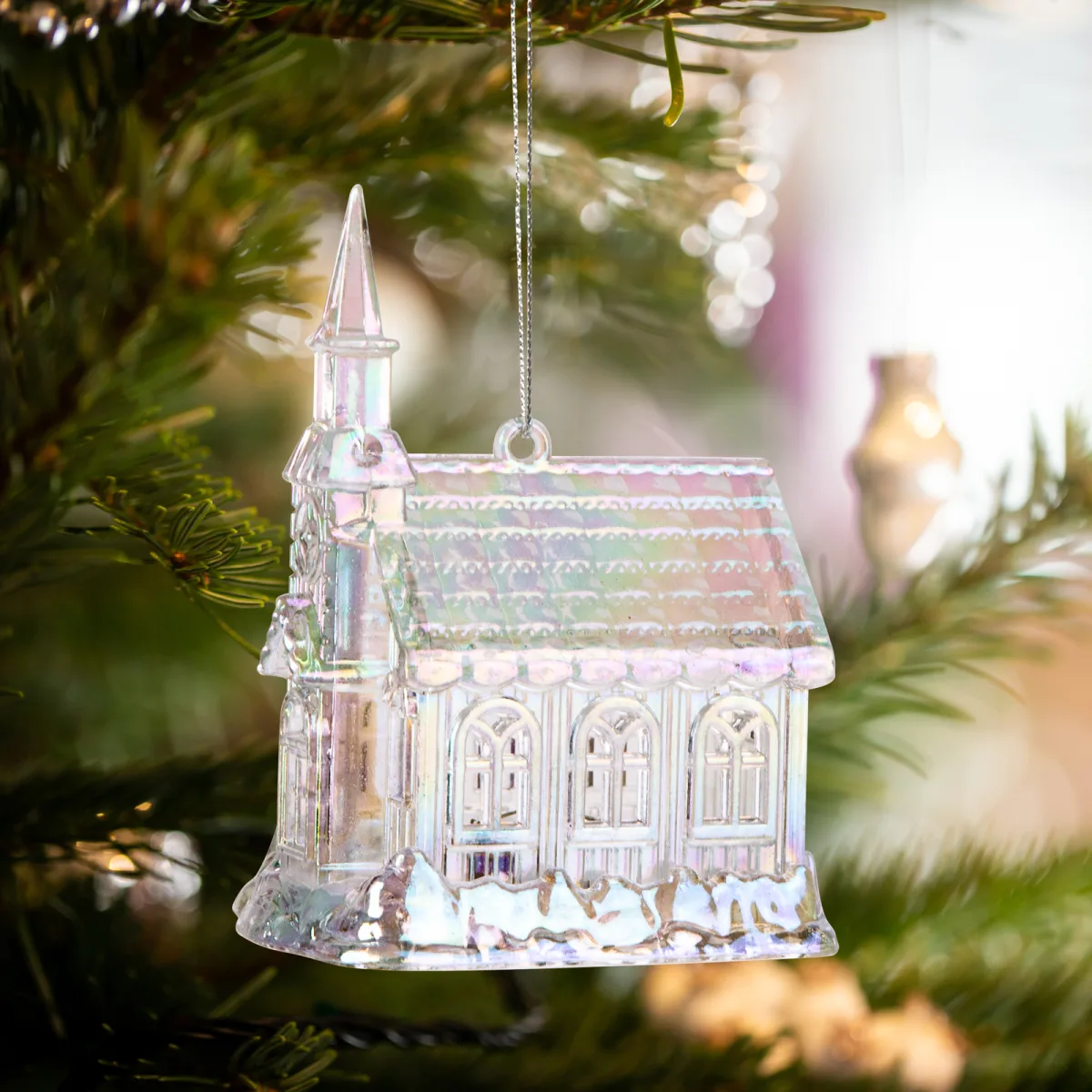 Decoratiune brad Craciun biserica acril irizat 10 cm, ornament transparent multicolor