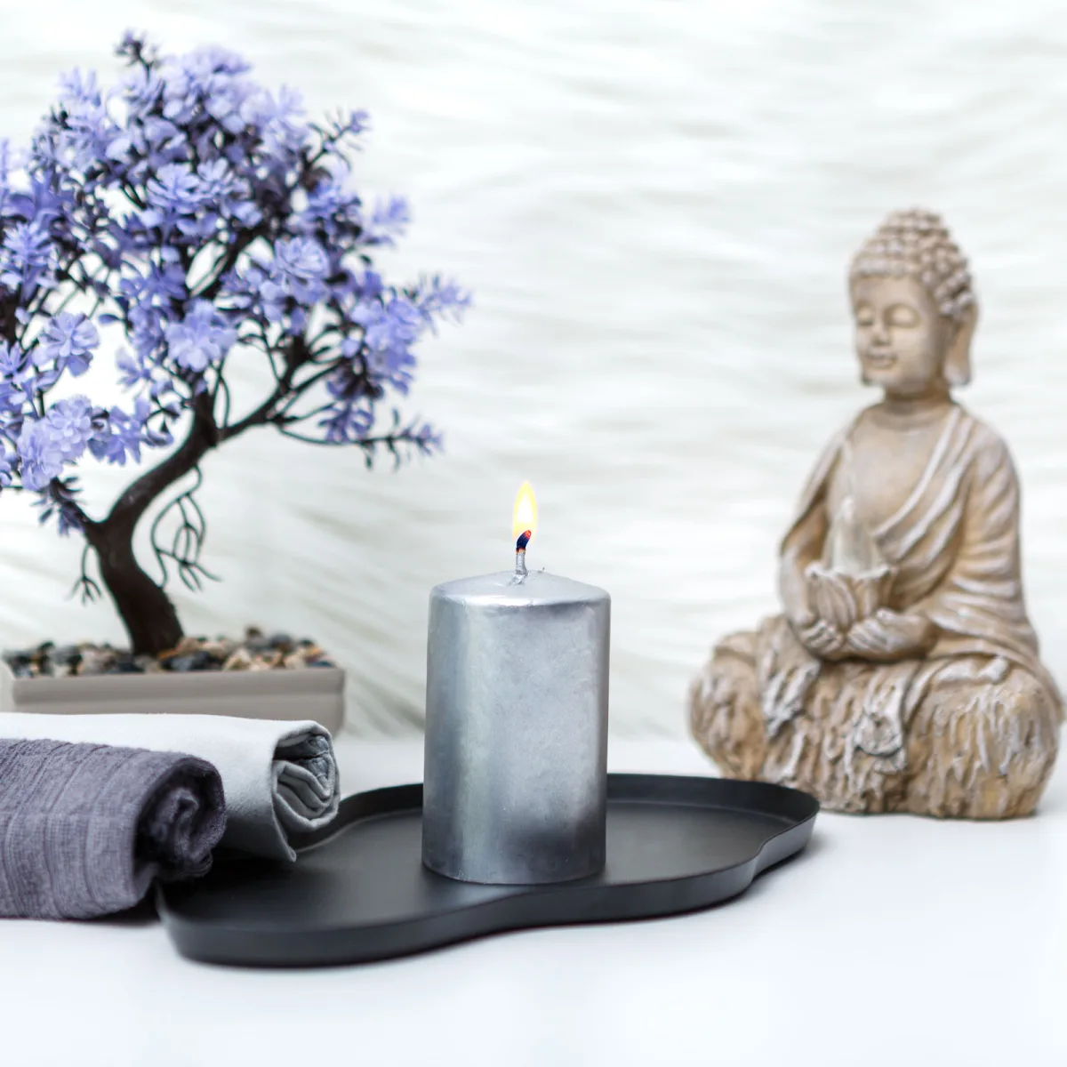 Lumanare cilindrica, argintie, 130 g, fara parfum, decor casa si suporturi festive