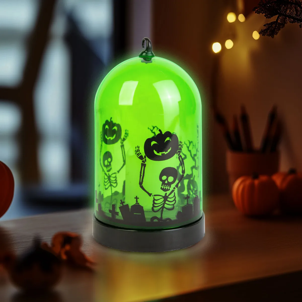 Decor LED Halloween, verde, 3 x AAA, 8 x 12,5 cm, alb cald, vrăjitoare și liliac, plastic