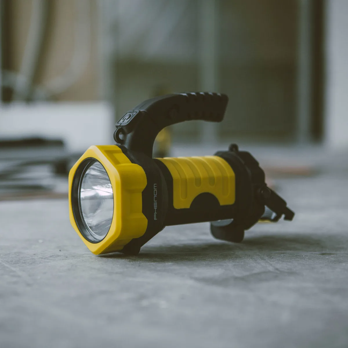 Lampa lucru LED COB 220 lumeni, maner rotativ 360, baterii incluse, design ergonomic, lumina puternica - imagine 4