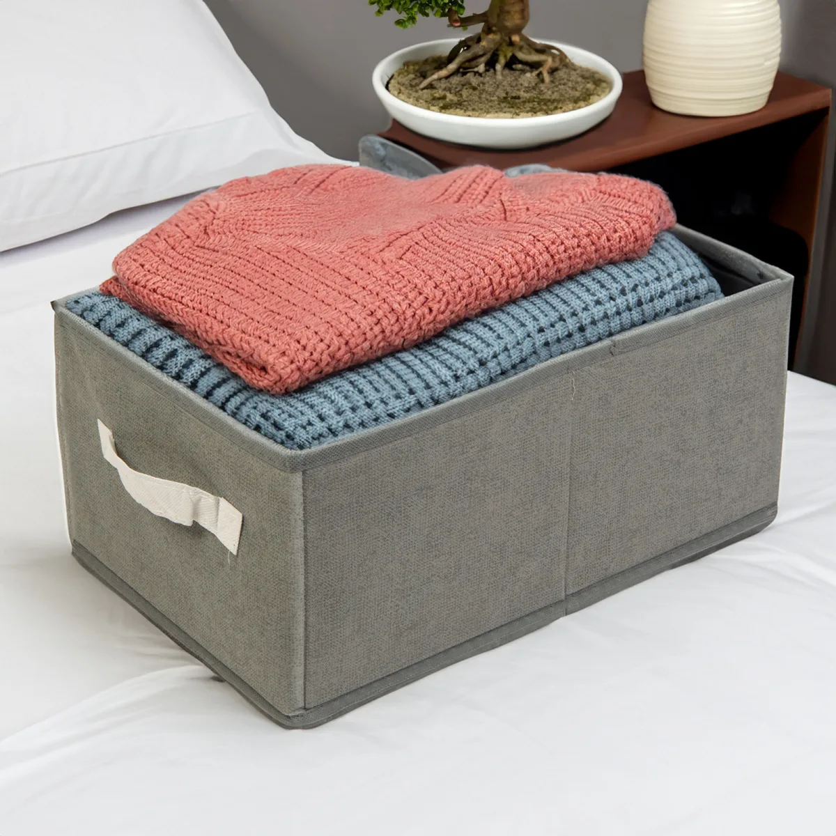 Cutie pentru depozitare textila 38.5x24x16.5 cm, gri, organizator pliabil cu maner pentru dulap sau raft