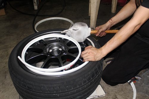 set protectie jante, calitate premium, 4 inele din plastic, culoare orange 6 Set protectie jante, calitate Premium, 4 inele din plastic, culoare ORANGE - imagine 6