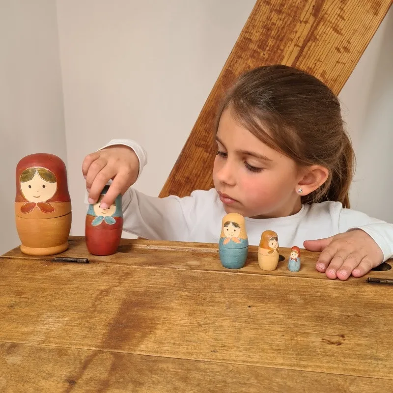 Joc de pictat papusi matrioshka, Egmont Toys - imagine 3