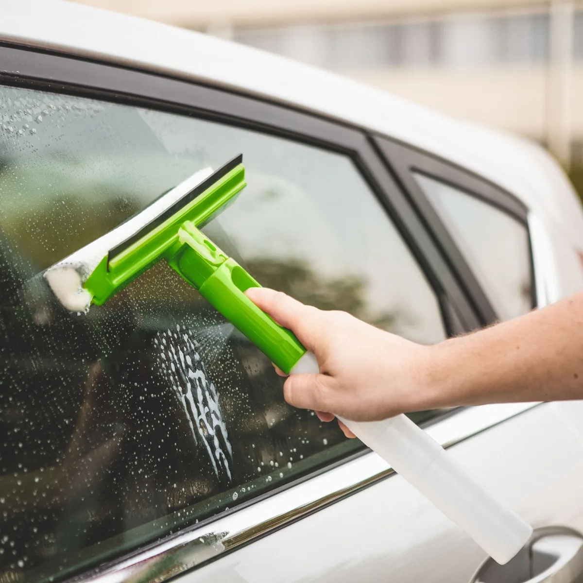 Curatator geamuri 3 in 1 cu spray si racleta, rezervor 150 ml pentru parbriz si ferestre fara urme