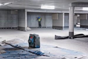 Nivela laser verde cu linii (20 m) Bosch GCL 2-50 G + RM 10 Suport professional