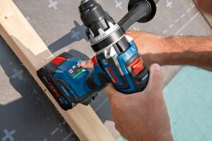 Masina de gaurit si insurubat brushless Bosch GSR 18V-150 C cu 2 acumulatori Li-Ion, 8 Ah, 150 Nm + L-BOXX