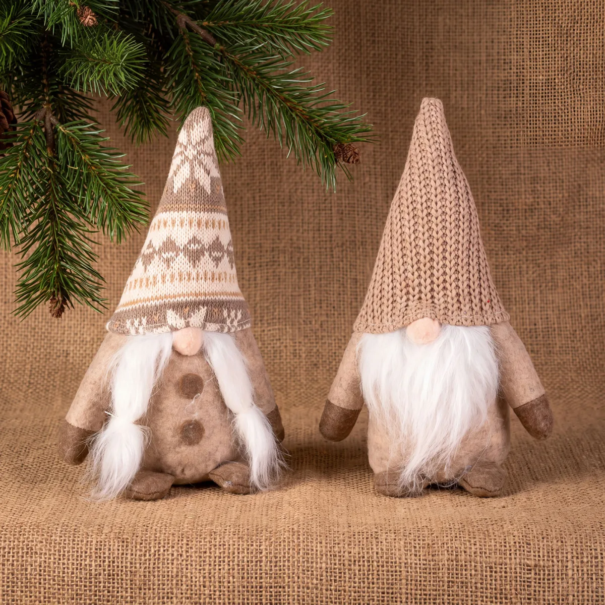 Figurina gnom scandinav decorativ, textil, 25 cm, 2 modele, decor Craciun si iarna