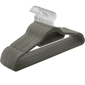 SONGMICS Set de 20 de umerase pentru haine, anti-alunecare cu catifea, bara de cravata si carlig pivotant, 43,5 cm, gri