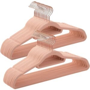 SONGMICS Set de 30 de umerase pentru haine, anti-alunecare cu catifea, bara de cravata si carlig pivotant, 43,5 cm, roz