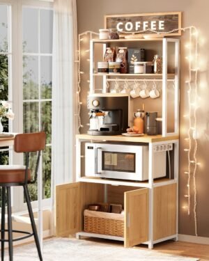 VASAGLE Raft bucatarie cu 4 prize, blat de lucru 90 cm, raft microunde, dulap si carlige, 40x60x170 cm, alb si stejar