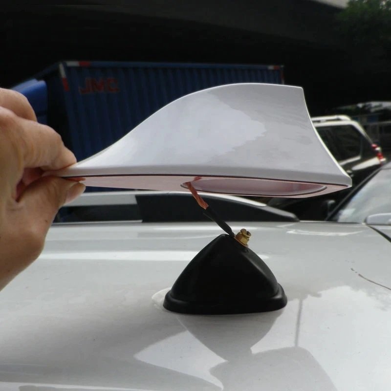 antena auto activa am - fm tip "shark tail" culoare albastru 7 Antena auto activa AM - FM tip "SHARK TAIL" culoare ALBASTRU - imagine 7