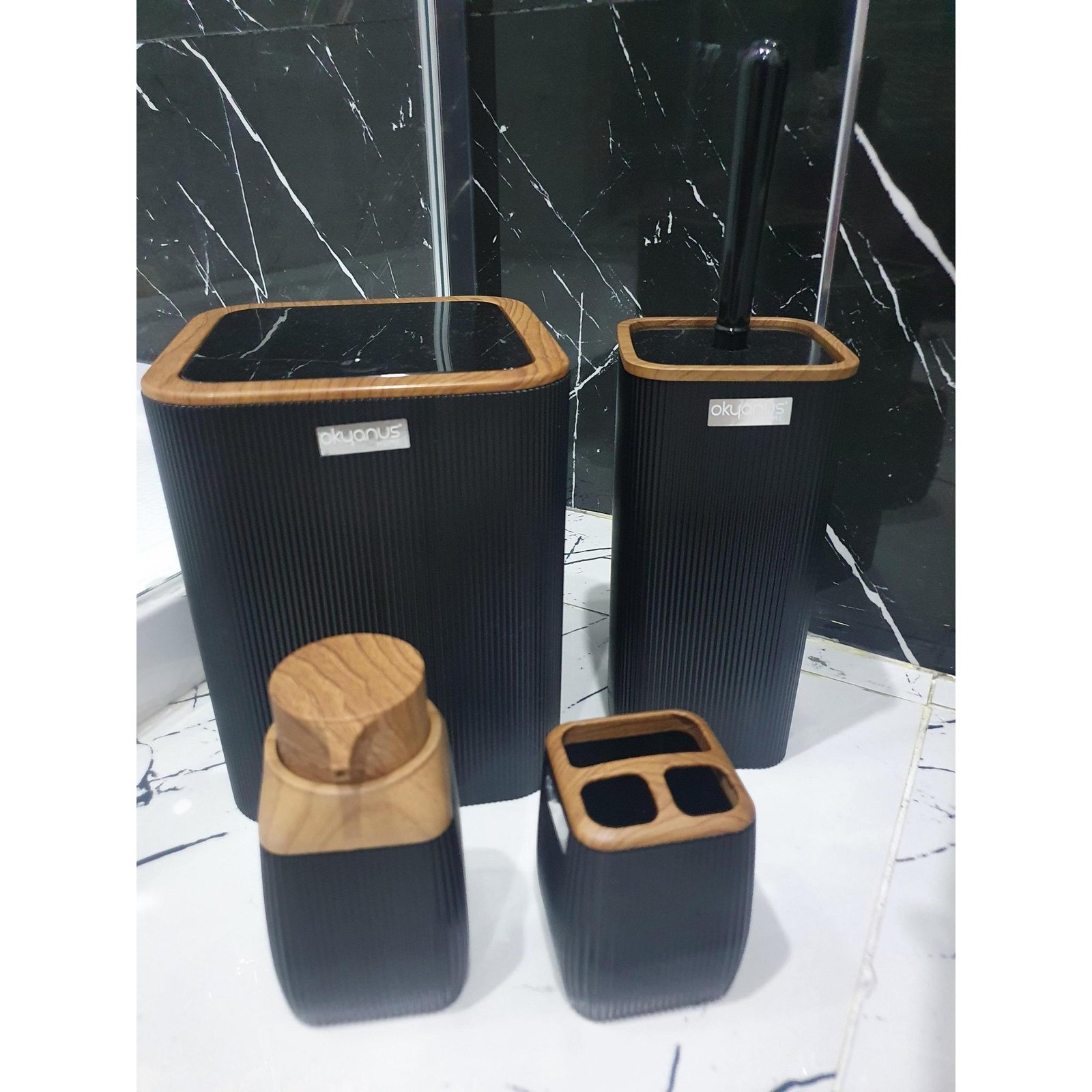 Set de accesorii patrate pentru baie din plastic, 5 piese, negru maro 4 Set de accesorii patrate pentru baie din plastic, 5 piese, negru maro - imagine 4