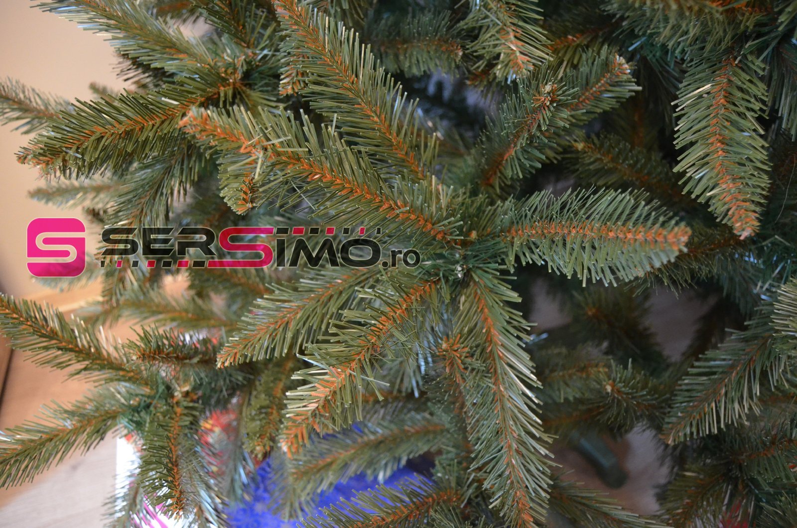 brad artificial christmas deluxe by sersimo, royal, 220cm 4 Brad artificial Christmas Deluxe by Sersimo, Royal, 220cm - imagine 4
