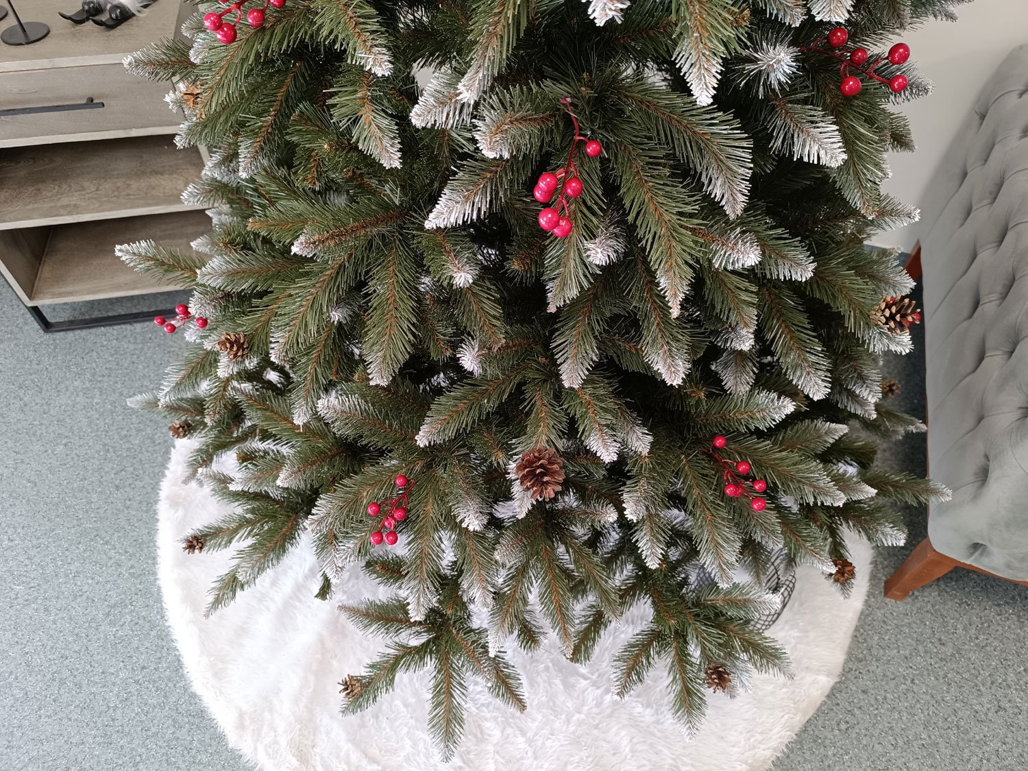 Brad artificial Christmas Deluxe by Sersimo, Frasin de Munte, 2D, 240cm 4 Brad artificial Christmas Deluxe by Sersimo, Frasin de Munte, 2D, 240cm - imagine 4