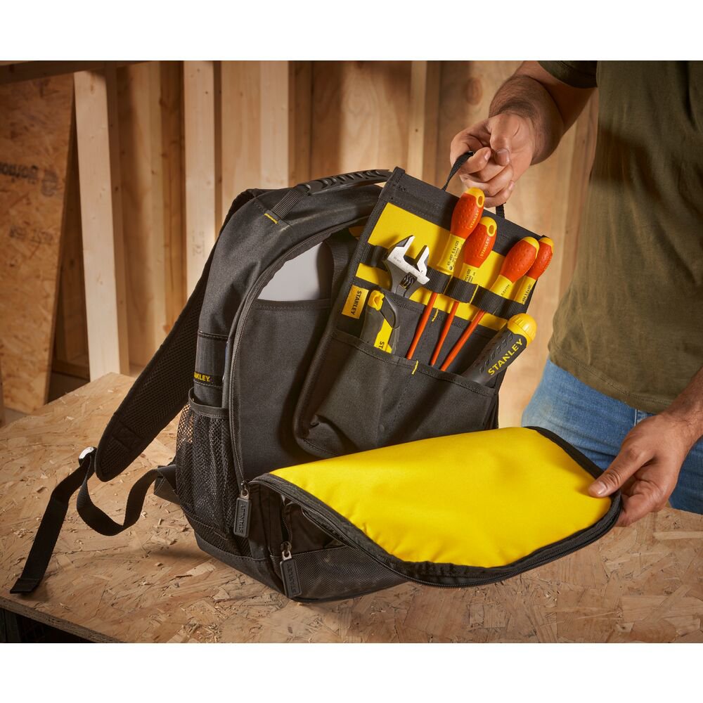 stanley stst1-72335 rucsac pentru scule, 600 den, comp. laptop, 35 x 47.5 x 18.5cm, max 15l, max 15kg 2 Stanley STST1-72335 Rucsac pentru scule, 600 DEN, comp. laptop, 35 x 47.5 x 18.5cm, max 15L, max 15kg - imagine 2
