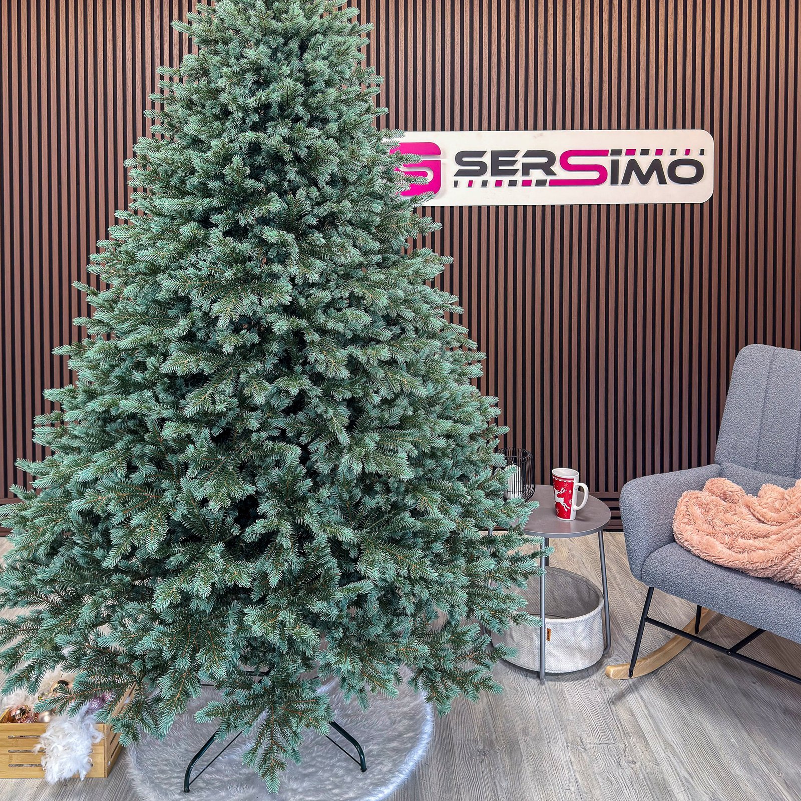 Brad artificial Christmas Deluxe by Sersimo, Alaska Select verde argintiu, integral 3D, 250 cm 4 Brad artificial Christmas Deluxe by Sersimo, Alaska Select verde argintiu, integral 3D, 250 cm - imagine 4