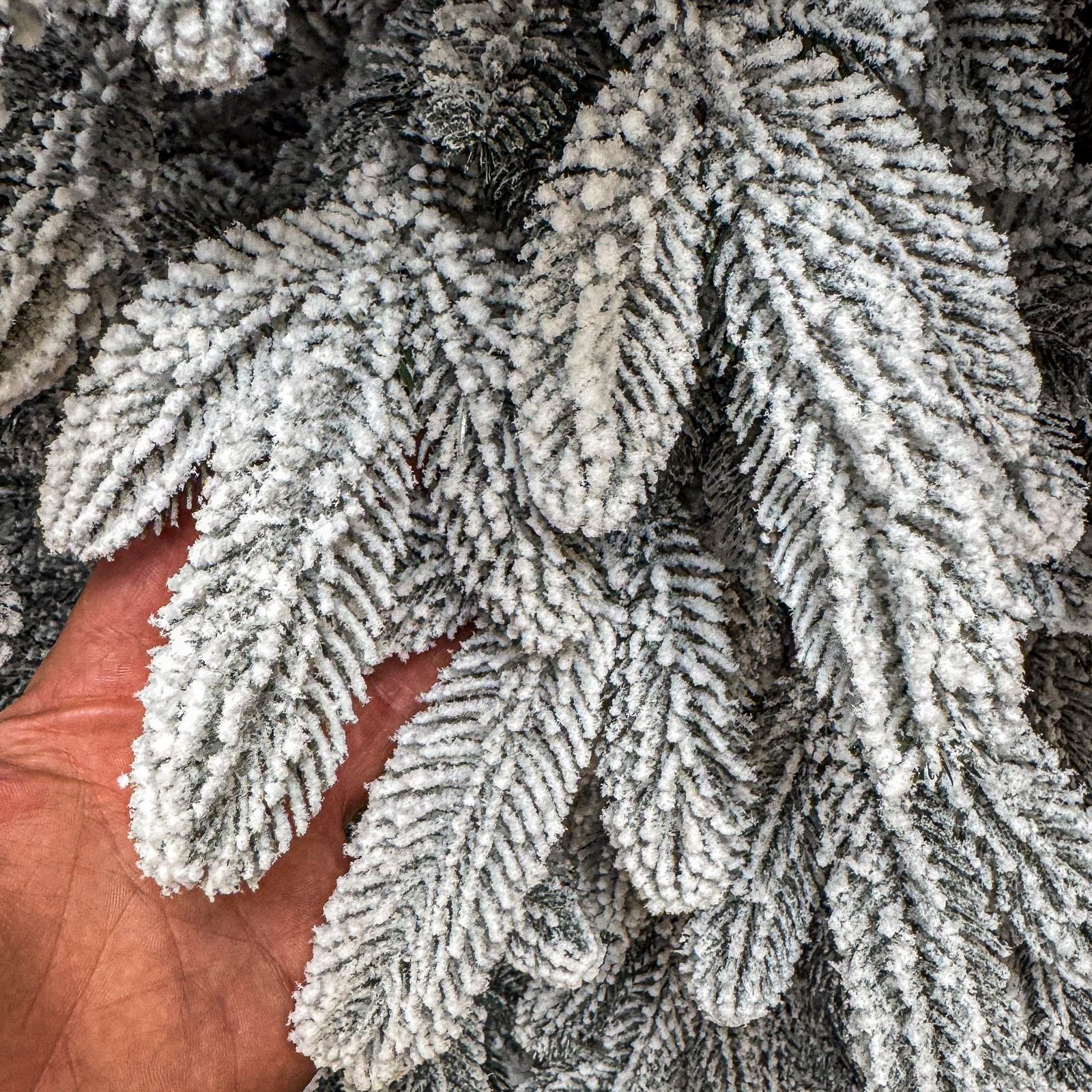 Brad artificial Christmas Deluxe by Sersimo, Laponia Select nins, integral 3D, 300cm 4 Brad artificial Christmas Deluxe by Sersimo, Laponia Select nins, integral 3D, 300cm - imagine 4