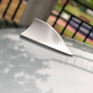 Antena auto activa AM – FM tip „SHARK TAIL” culoare SILVER