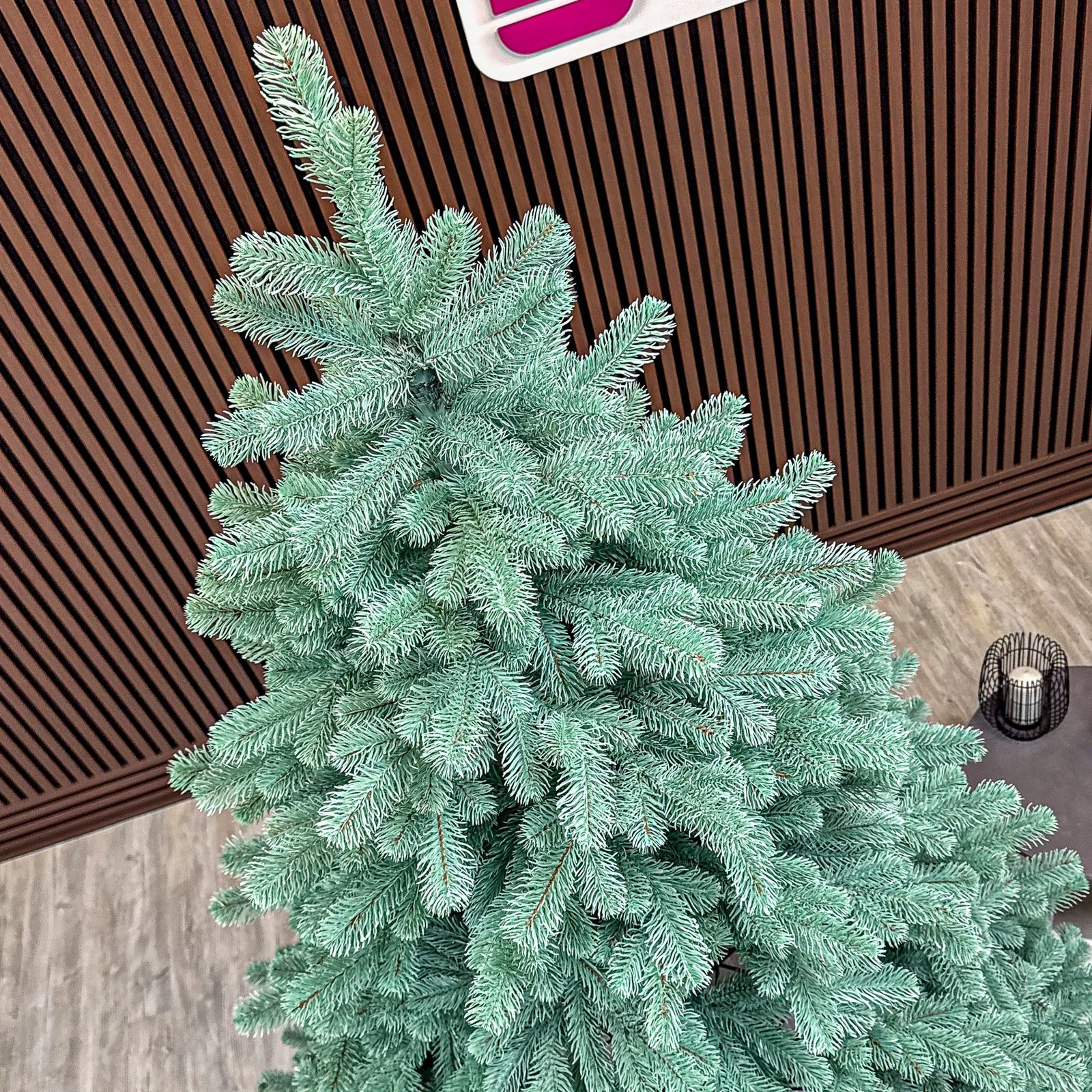 brad artificial christmas deluxe by sersimo, kovalivska argintiu, 3d, 250 cm 4 Brad artificial Christmas Deluxe by Sersimo, Kovalivska argintiu, 3D, 250 cm - imagine 4