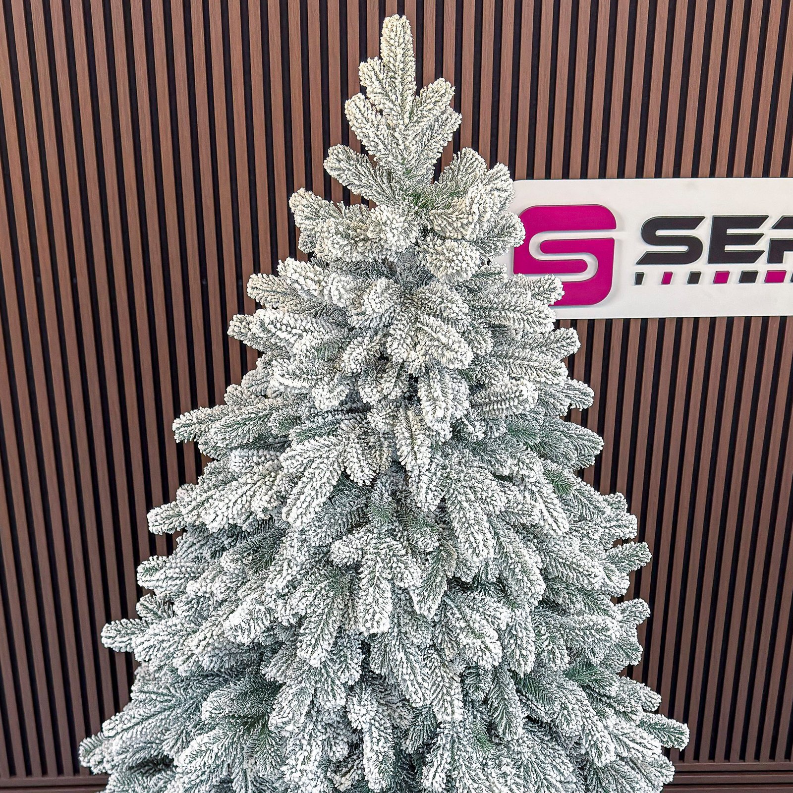 brad artificial christmas deluxe by sersimo, kovalivska nins, 3d, 250cm 2 Brad artificial Christmas Deluxe by Sersimo, Kovalivska nins, 3D, 250cm - imagine 2