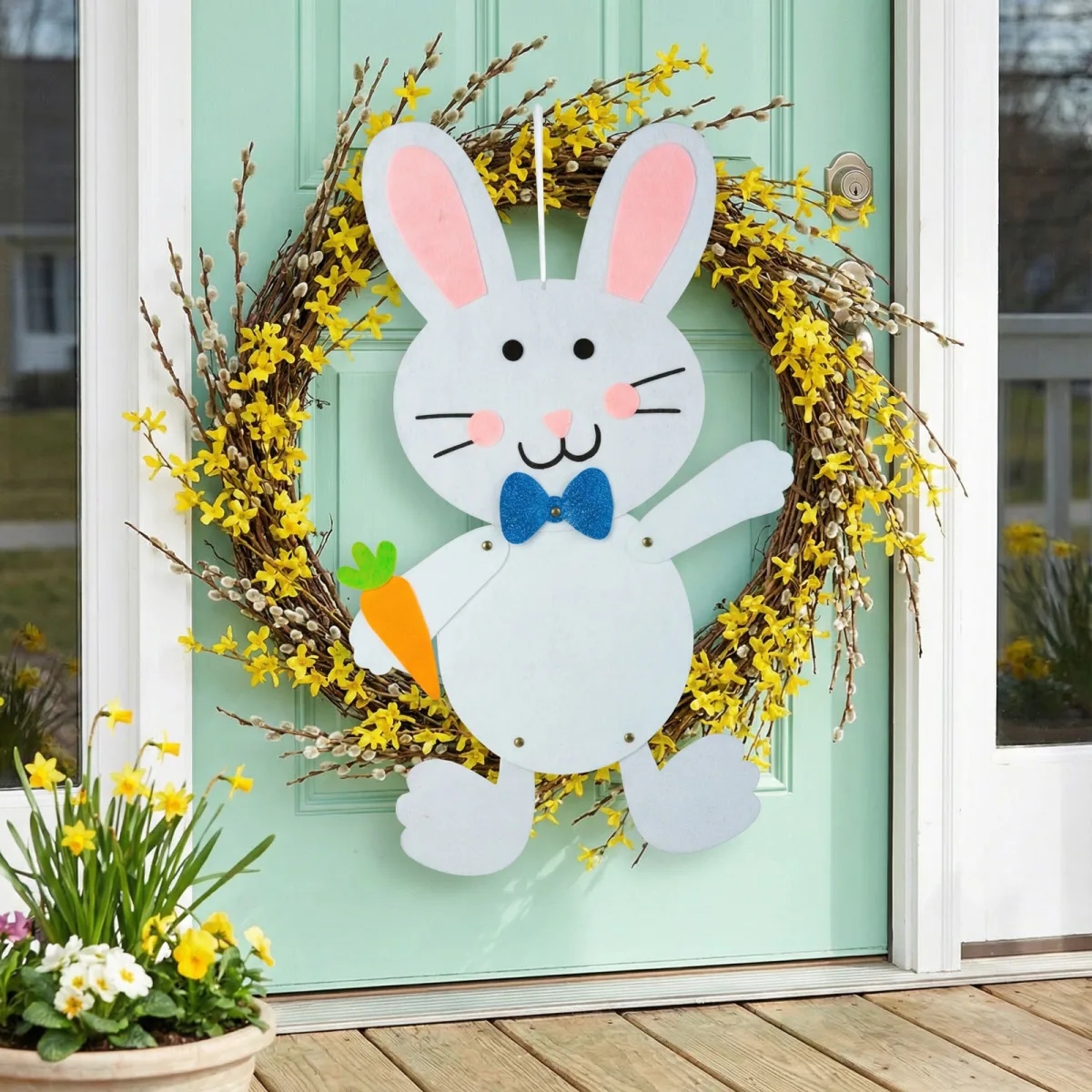 Decor suspendat Paste iepuras din fetru, 54x36 cm, cu agatatoare