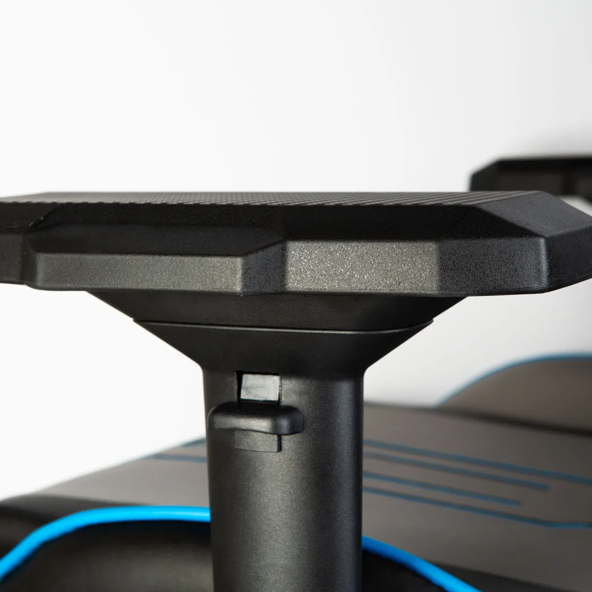 Scaun gaming ergonomic reglabil, cu suport picioare si perne, rabatabil 180°, gri negru albastru, 150 kg - imagine 4