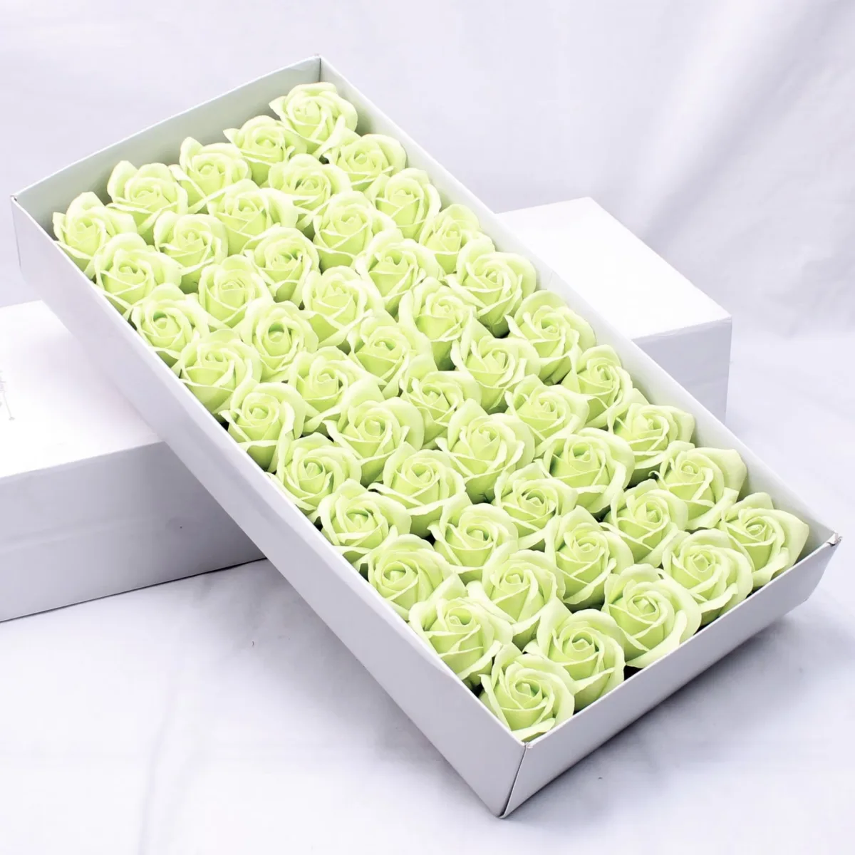 Set 50 trandafiri din sapun, 5x5 cm, calitate premium, decor si cadou elegant, Verde Lime