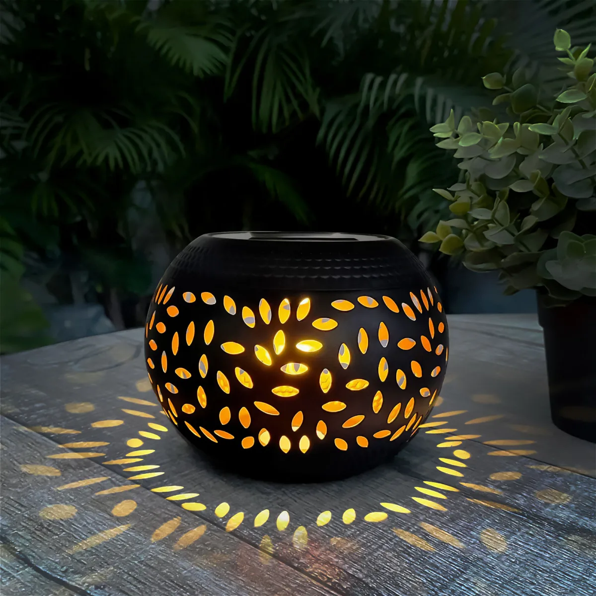 Lampa solara decorativa efect flacara 12 LED, 15 cm, metal, iluminat gradina exterior ambient