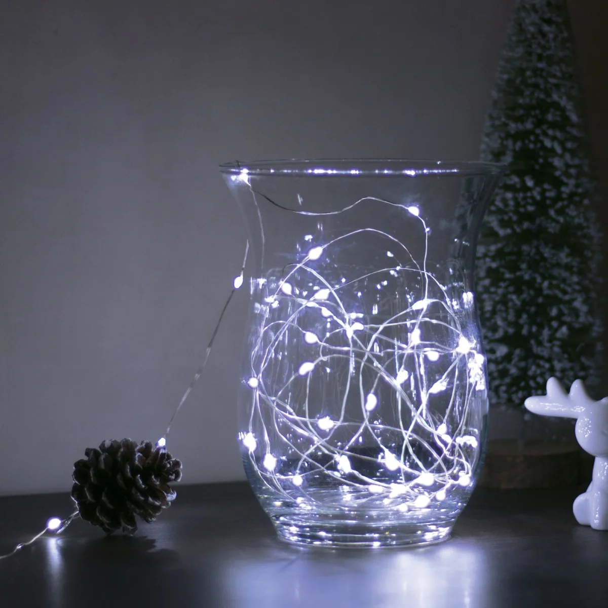 Şir de lumini LED de Crăciun - 5 m -50 LED - Alb rece 3xAA