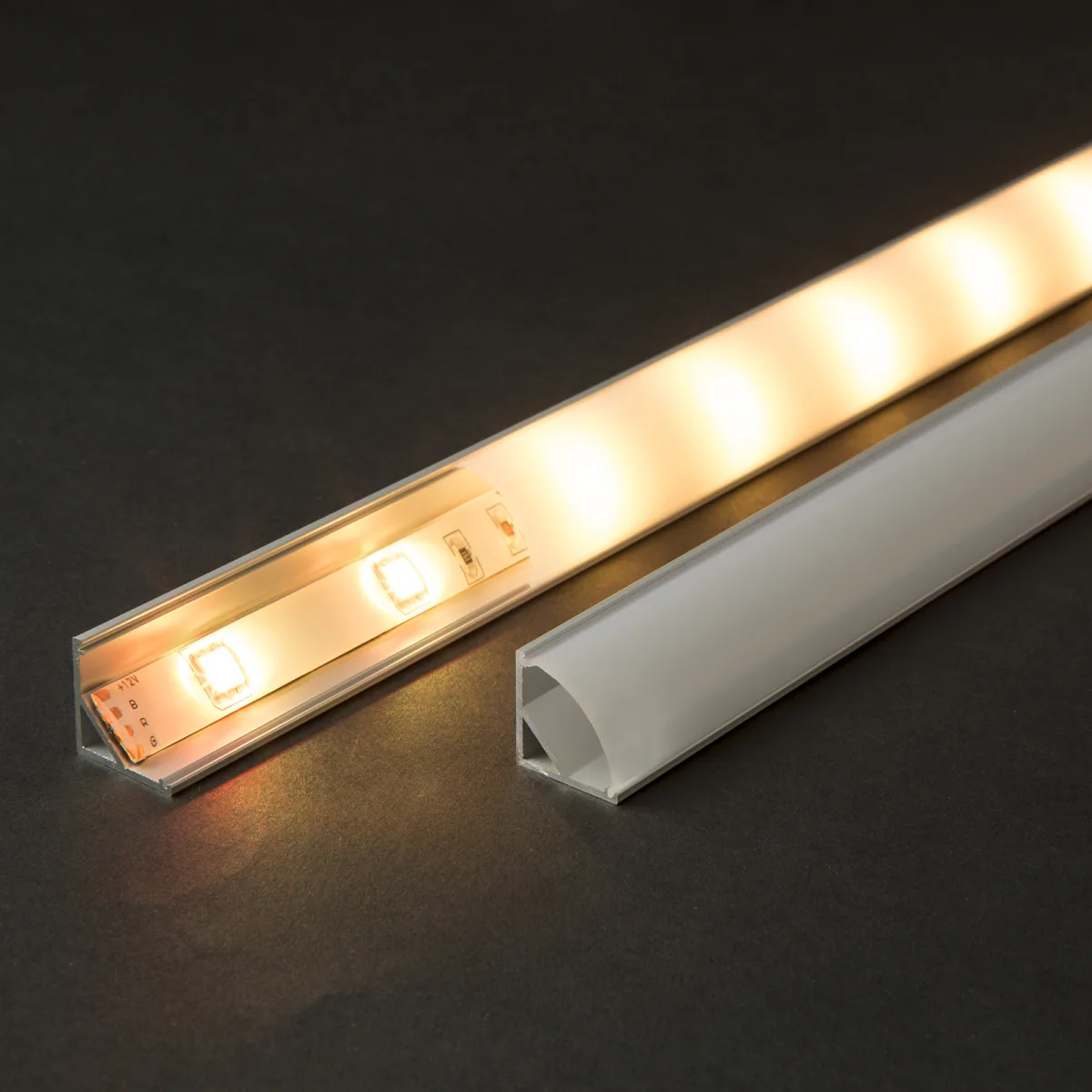 Profil aluminiu LED 2m colt, sina banda LED, 16x16mm, montaj colt, protectie si racire banda