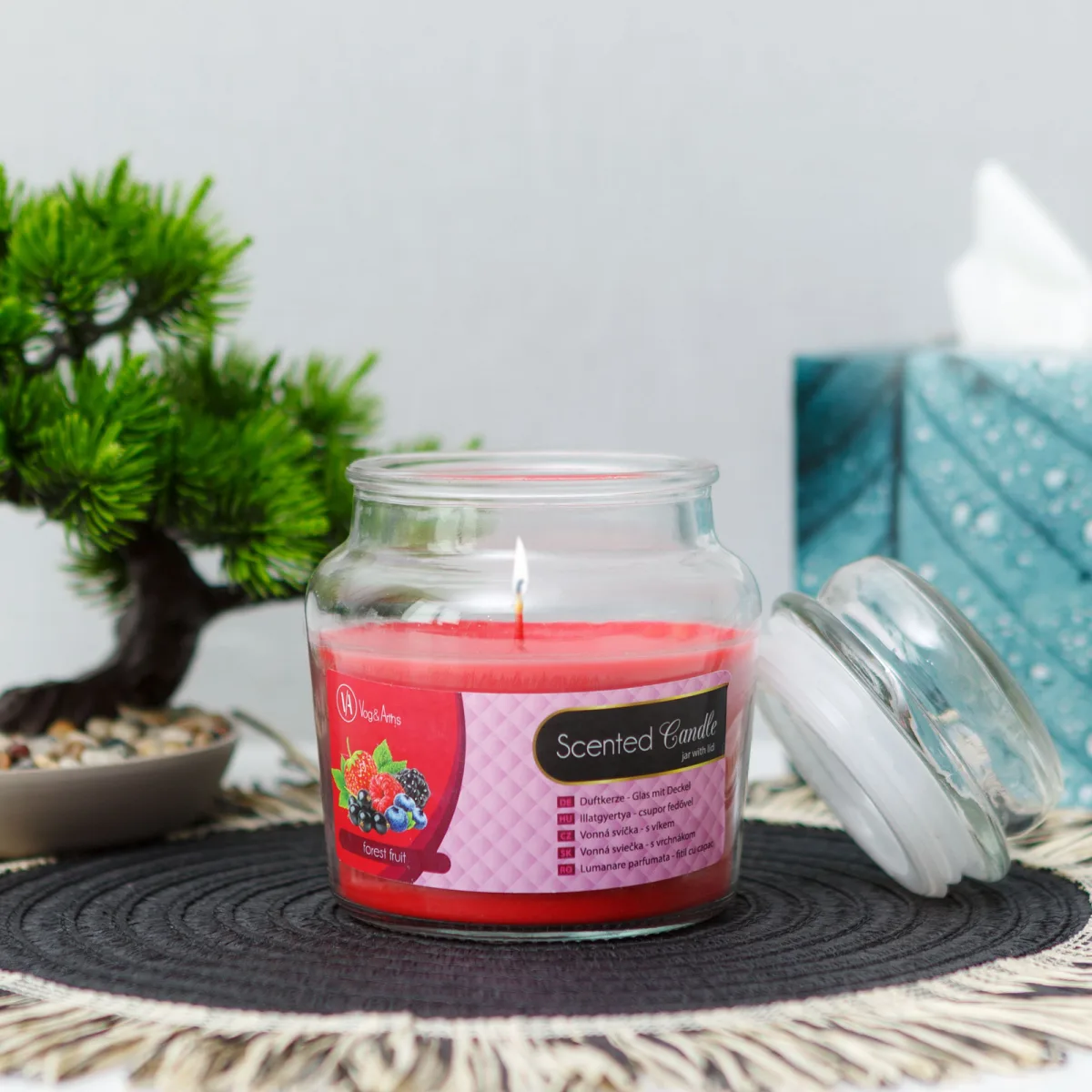 Lumanare parfumata borcan cu capac, aroma fructe de padure, 310 g