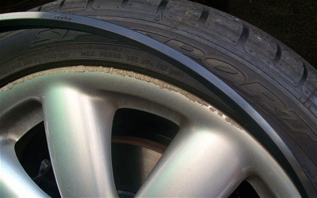 set protectie jante, calitate premium, 4 inele din plastic, culoare orange 7 Set protectie jante, calitate Premium, 4 inele din plastic, culoare ORANGE - imagine 7