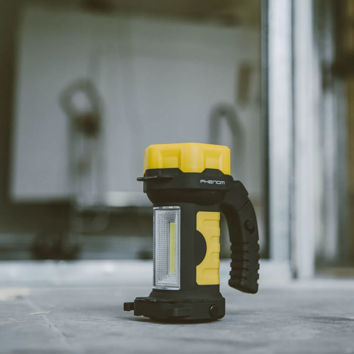 Lampa lucru LED COB 220 lumeni, maner rotativ 360, baterii incluse, design ergonomic, lumina puternica - imagine 3