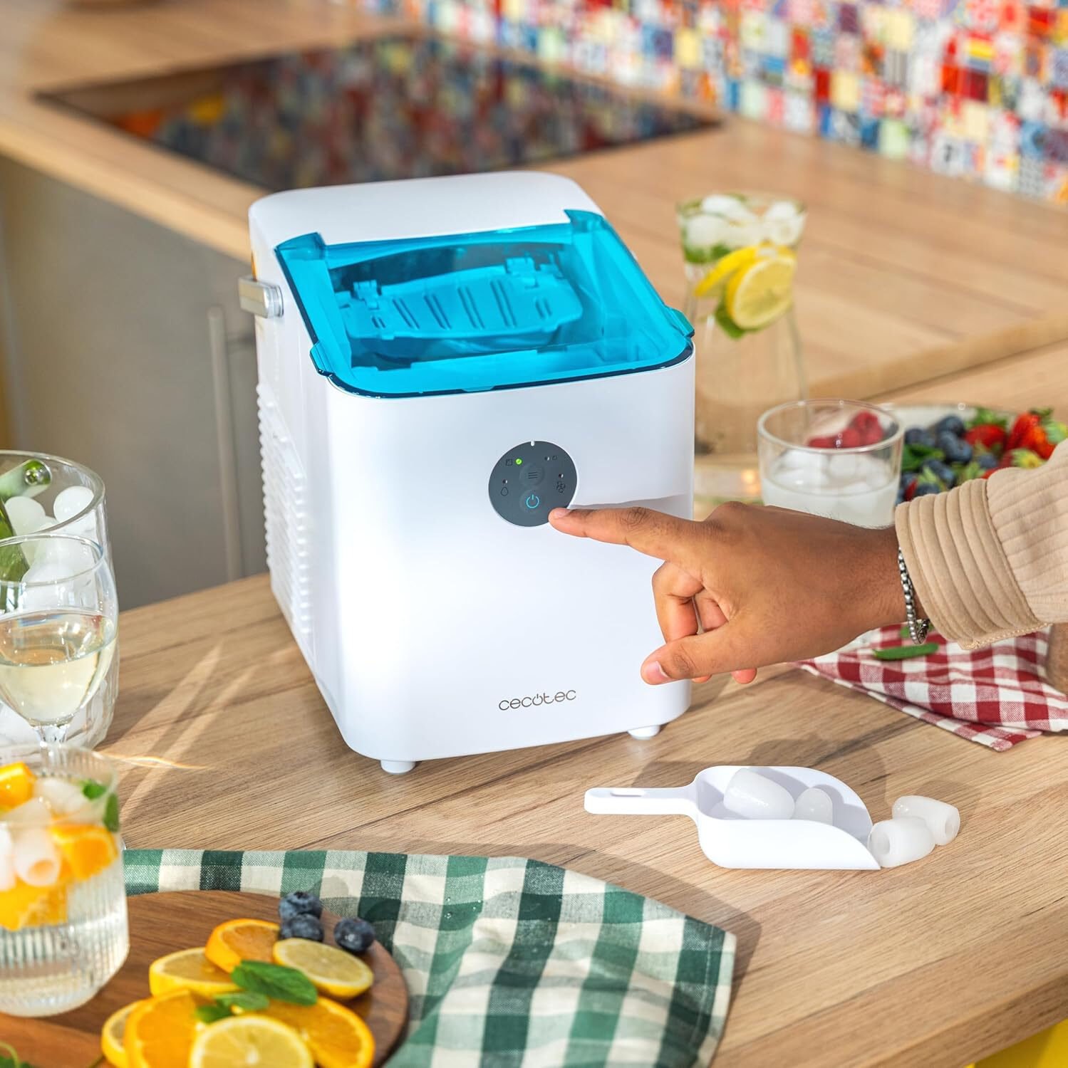 masina de facut cuburi de gheata cecotec chillin ice 1200 go, 12kg 24h, 120w 5 Masina de facut cuburi de gheata Cecotec Chillin Ice 1200 Go, 12kg 24h, 120W - imagine 5