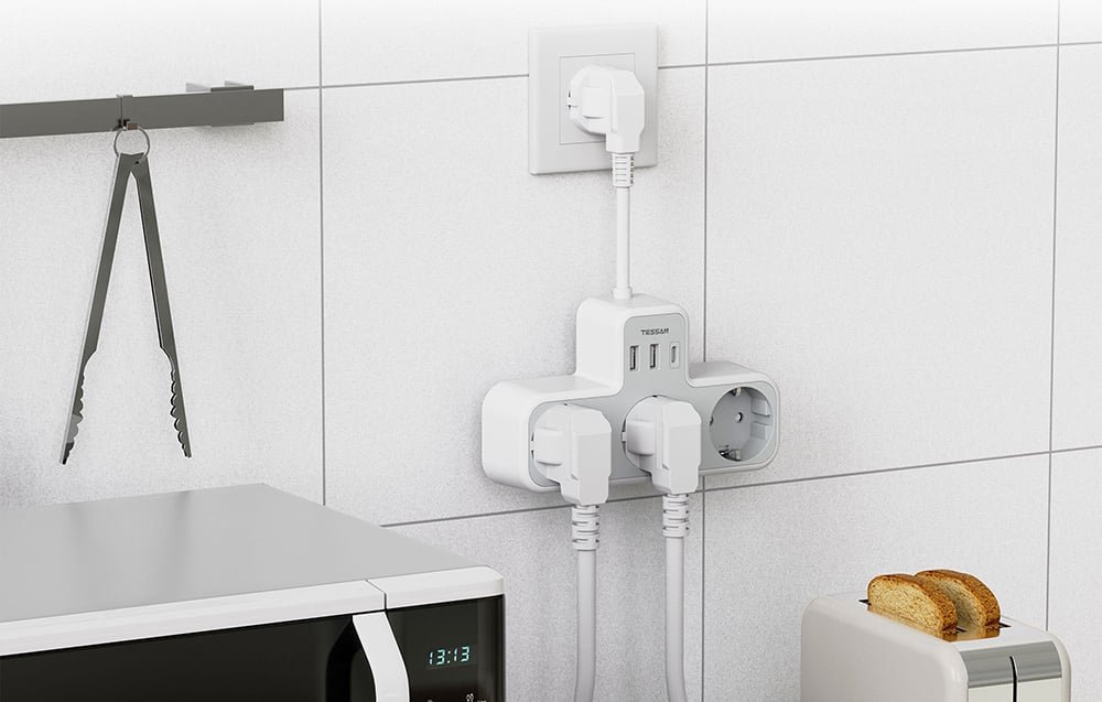 priza multipla tessan ts-323x-c, cablu 15m, 3 prize, 1 port usb-c, 2 porturi usb, 240 v, alb ,2500w 10a 3 Priza Multipla Tessan TS-323X-C, Cablu 15m, 3 Prize, 1 port USB-C, 2 Porturi USB, 240 V, Alb ,2500W 10A - imagine 3