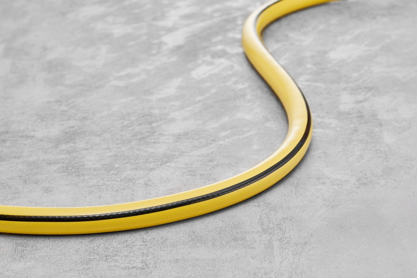 furtun pentru gradina cellfast 4yellow 3 4 , 30m, 4 straturi, protectie uv, antirasucire 2 Furtun pentru gradina Cellfast 4YELLOW 3 4 , 30m, 4 straturi, protectie UV, antirasucire - imagine 2